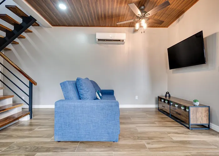5 Mi To Ocean: 2-unit Gold Coast Getaway! *