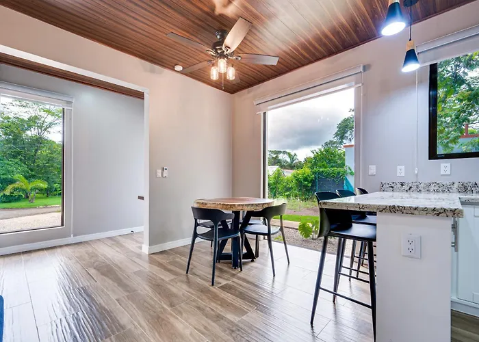 5 Mi To Ocean: 2-unit Gold Coast Getaway! Сasa de vacaciones Playa Avellana