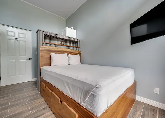 5 Mi To Ocean: 2-unit Gold Coast Getaway! * Playa Avellana