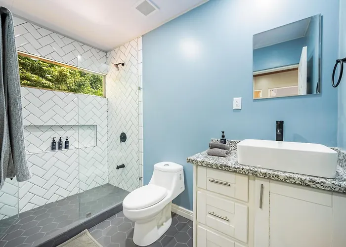 5 Mi To Ocean: 2-unit Gold Coast Getaway! * Playa Avellana