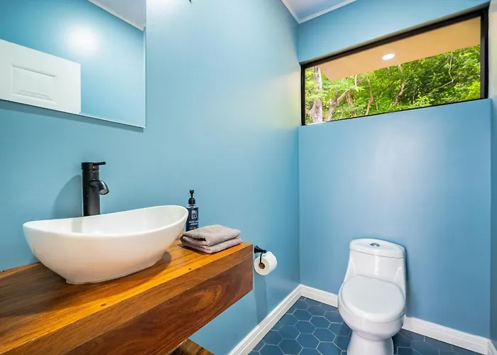 5 Mi To Ocean: 2-unit Gold Coast Getaway! *